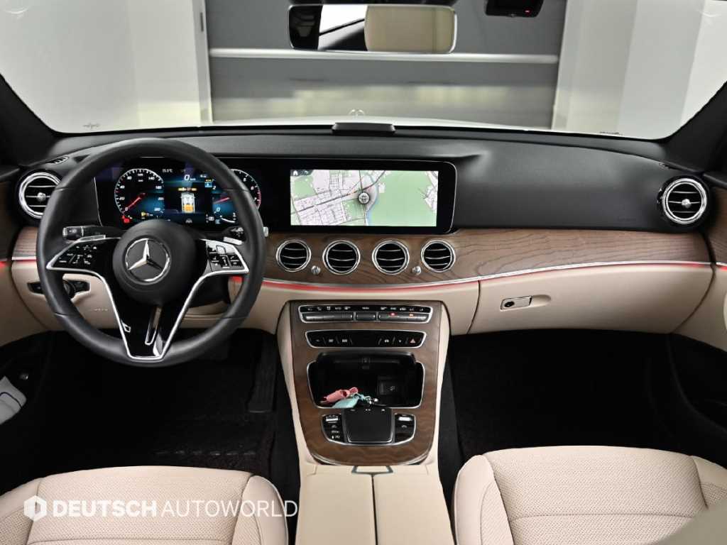 Mercedes Benz E class - Vista 9