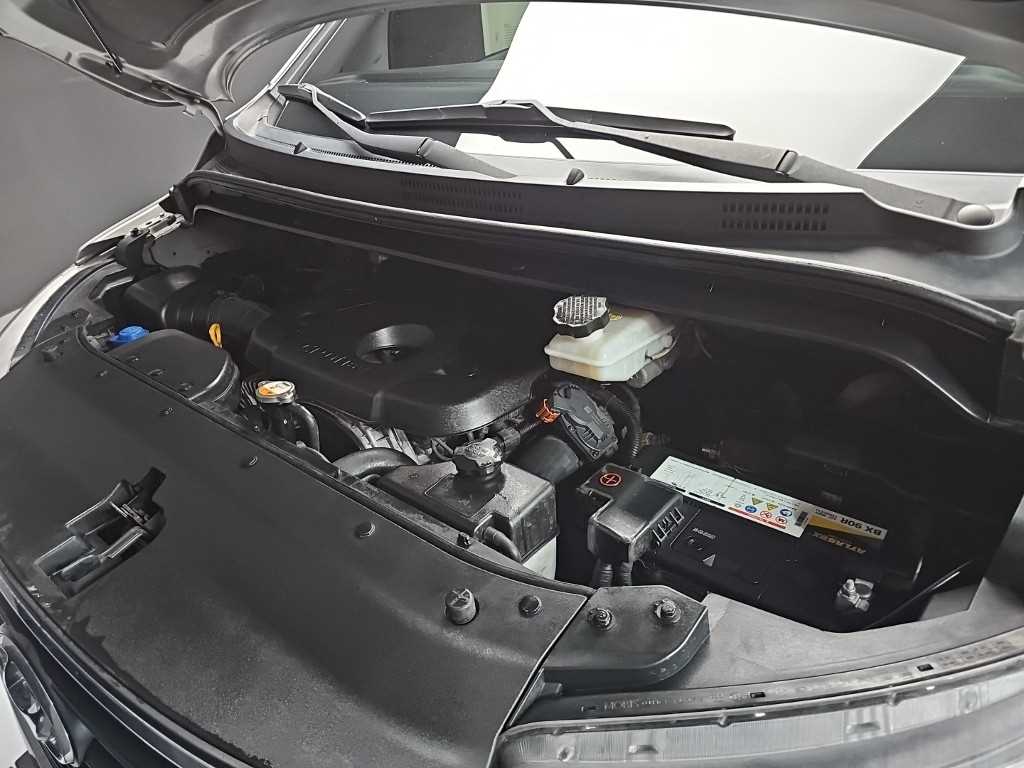 HYUNDAI Starex - Vista 7