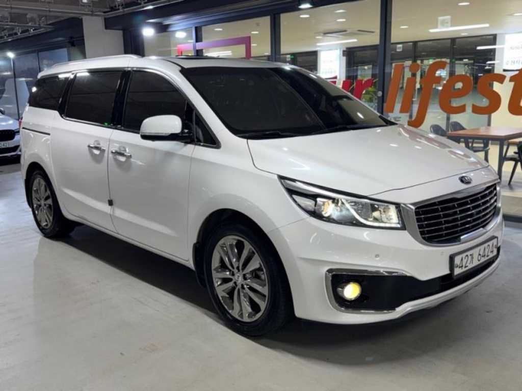 KIA Carnival 2017 - Importación desde Corea - HF Imports Iquique - Foto 1