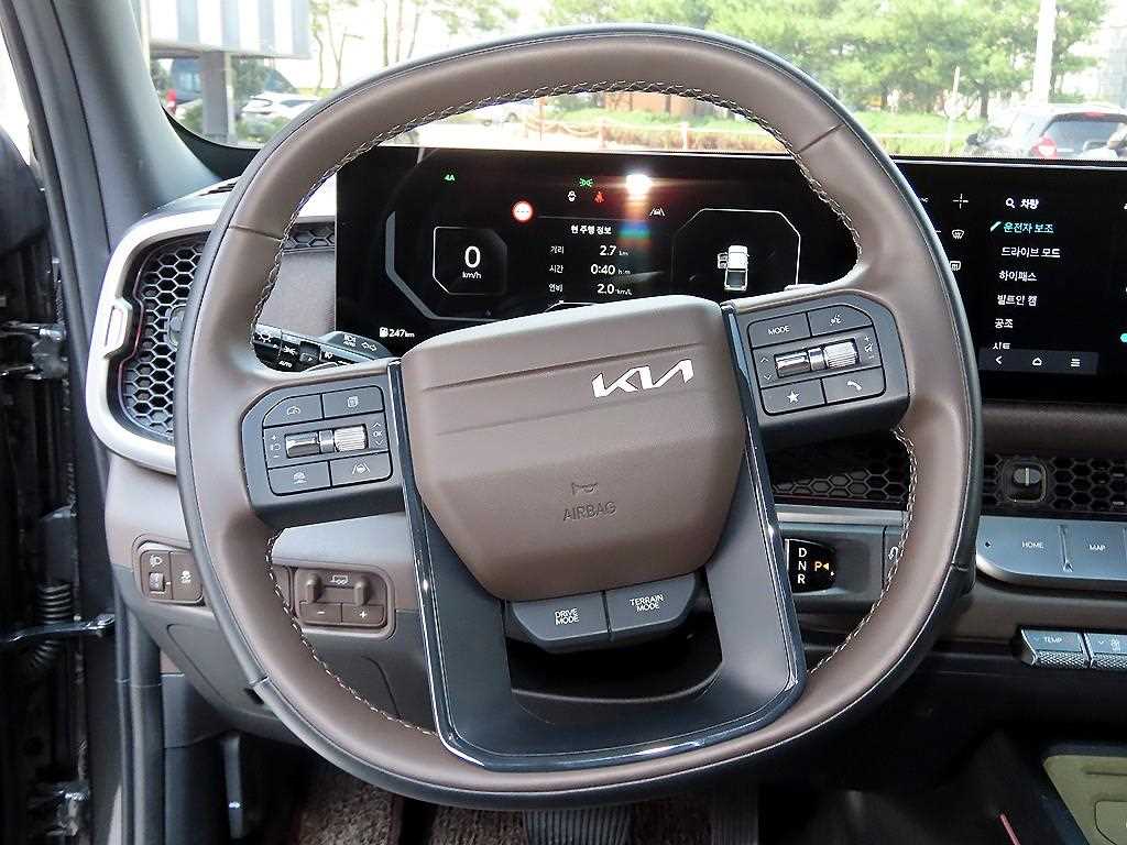 KIA Tasman - Vista 10