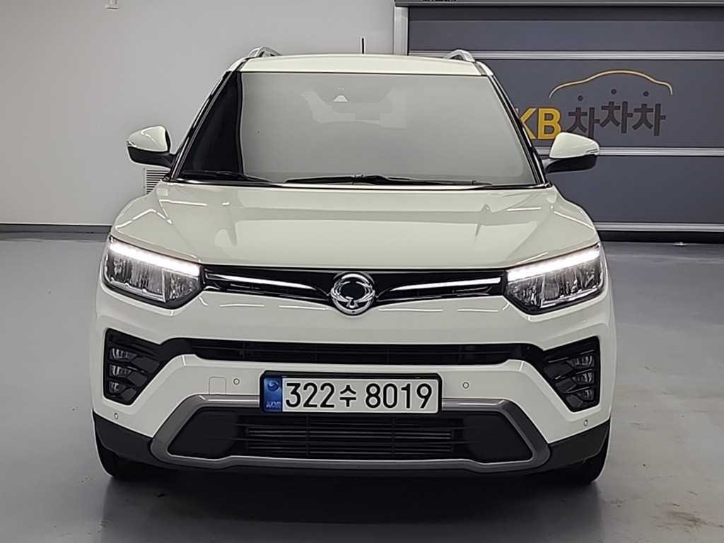 Ssangyong Tivoli - Vista 2