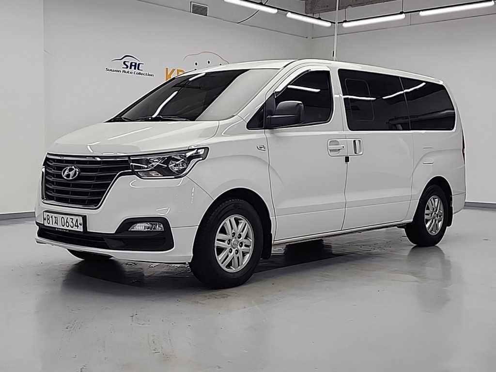 HYUNDAI Starex - Vista 2