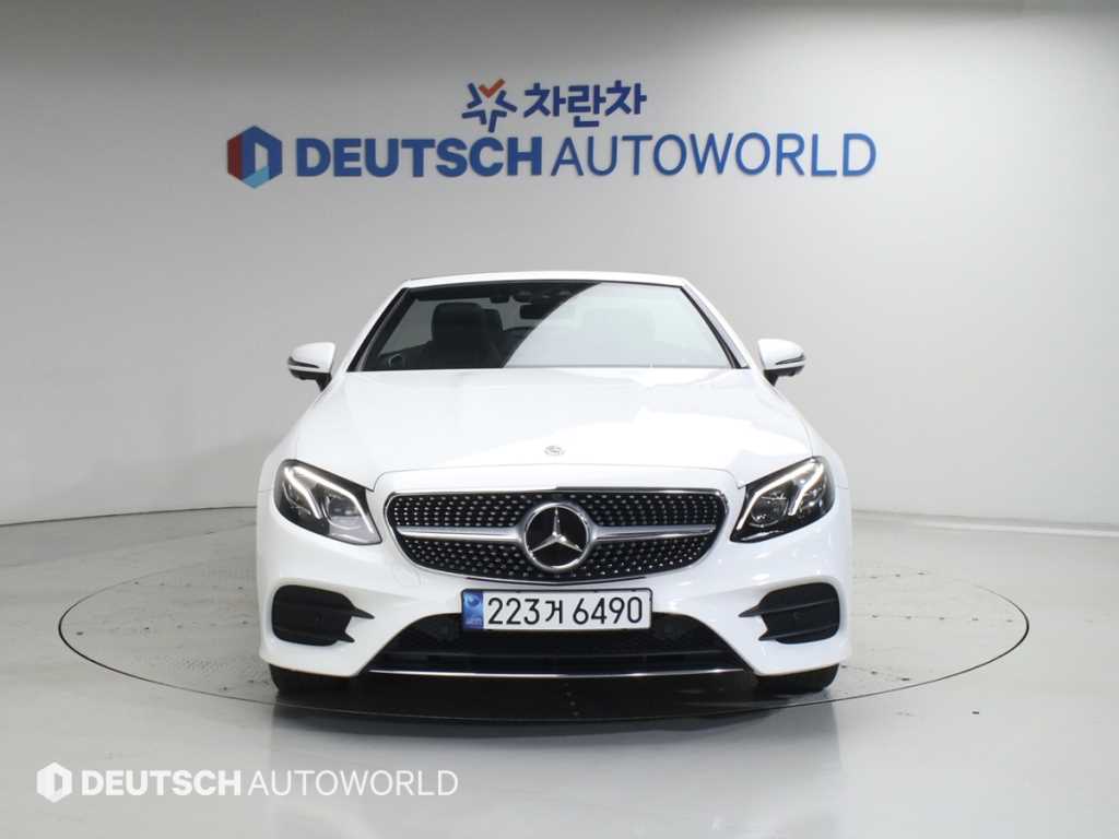 Mercedes Benz E class - Vista 3
