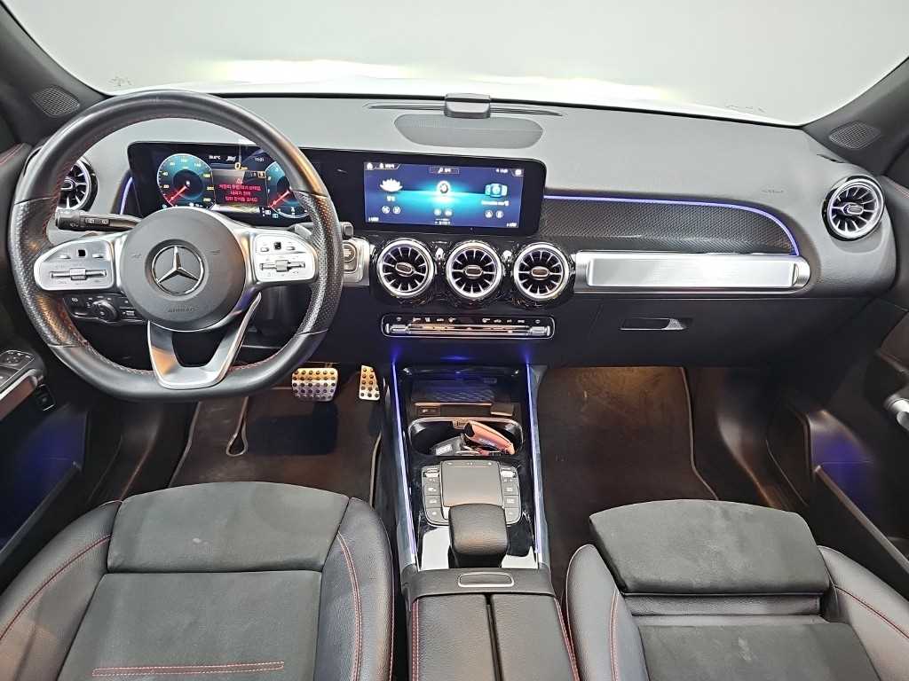 Mercedes Benz GLB Class - Vista 9
