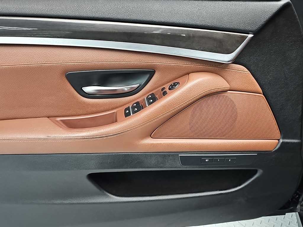 BMW 5 Series 2016 Negro - Importación desde Corea - HF Imports Iquique - Foto 19