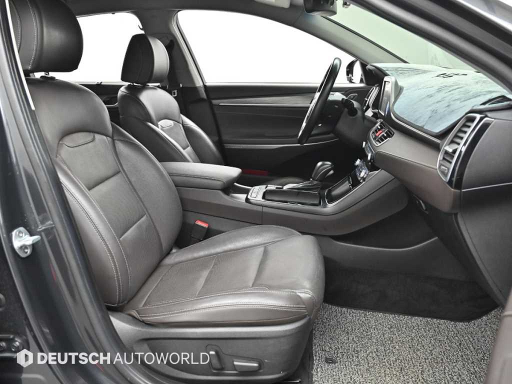 HYUNDAI Grandeur - Vista 12