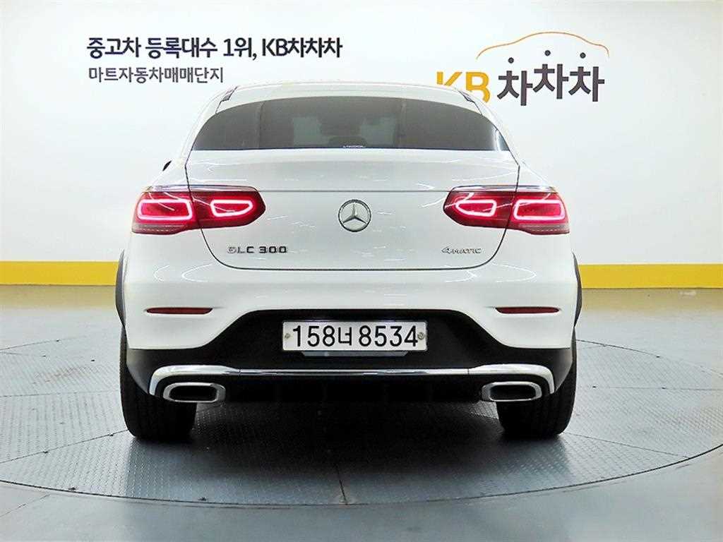 Mercedes Benz GLC Class - Vista 3