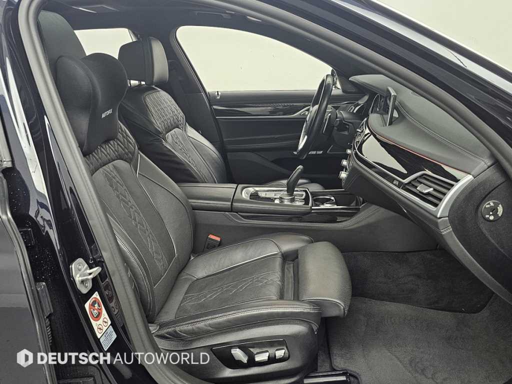 BMW 7 Series - Vista 12