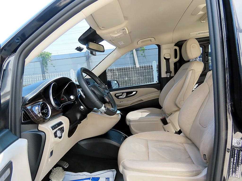 Mercedes Benz V Class - Vista 7