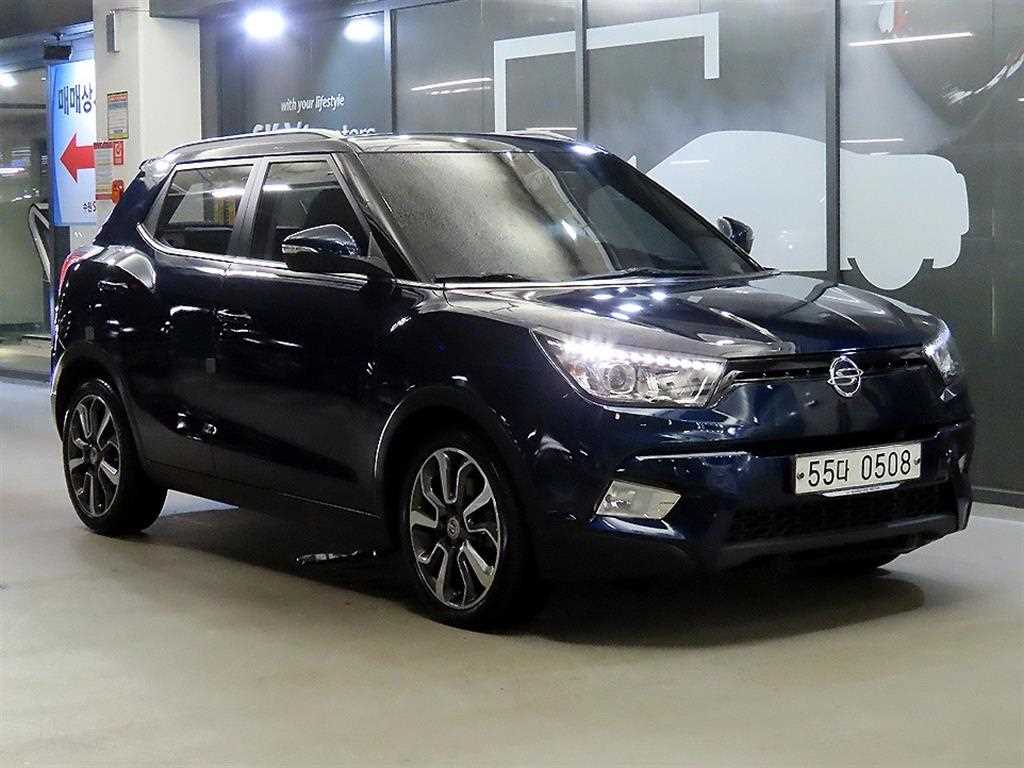 Ssangyong Tivoli 2015 Azul - Importación desde Corea - HF Imports Iquique - Foto 1