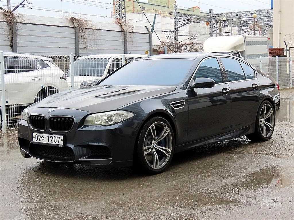 BMW 5 Series - Vista 2