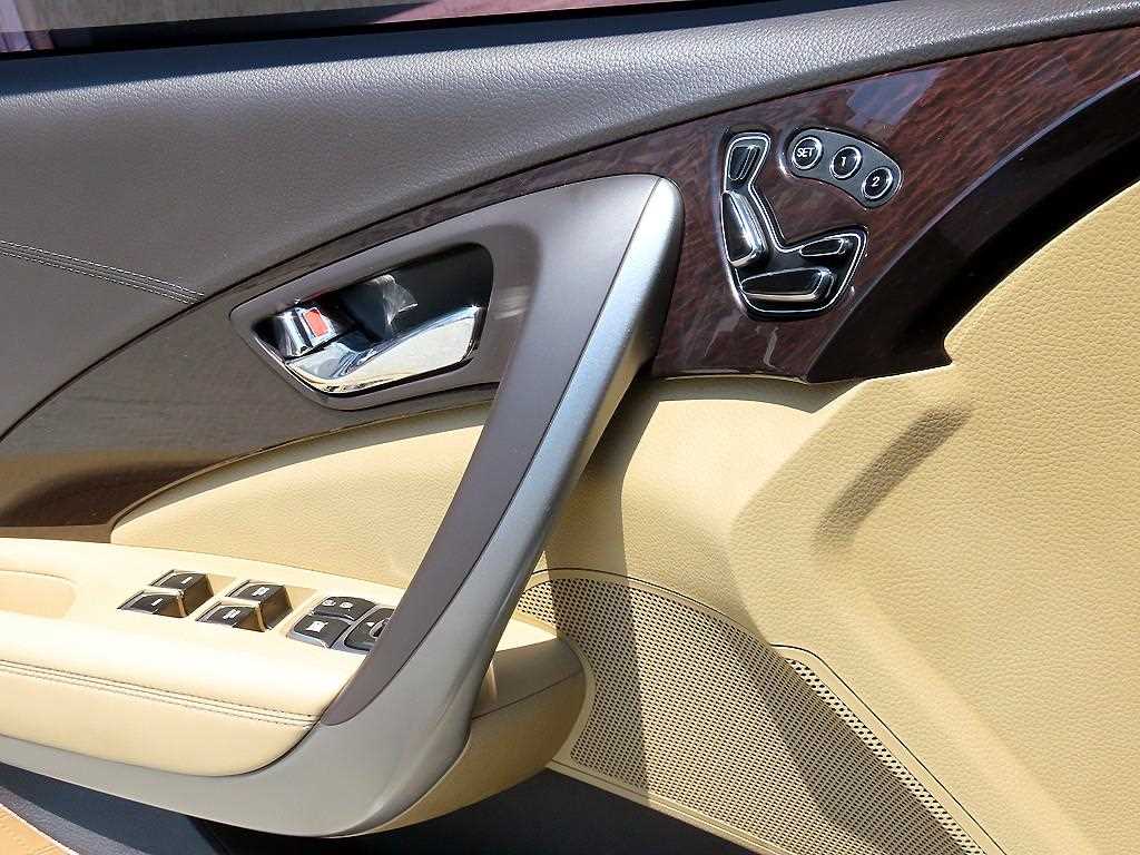 HYUNDAI Grandeur 2015 Blanco - Importación desde Corea - HF Imports Iquique - Foto 13