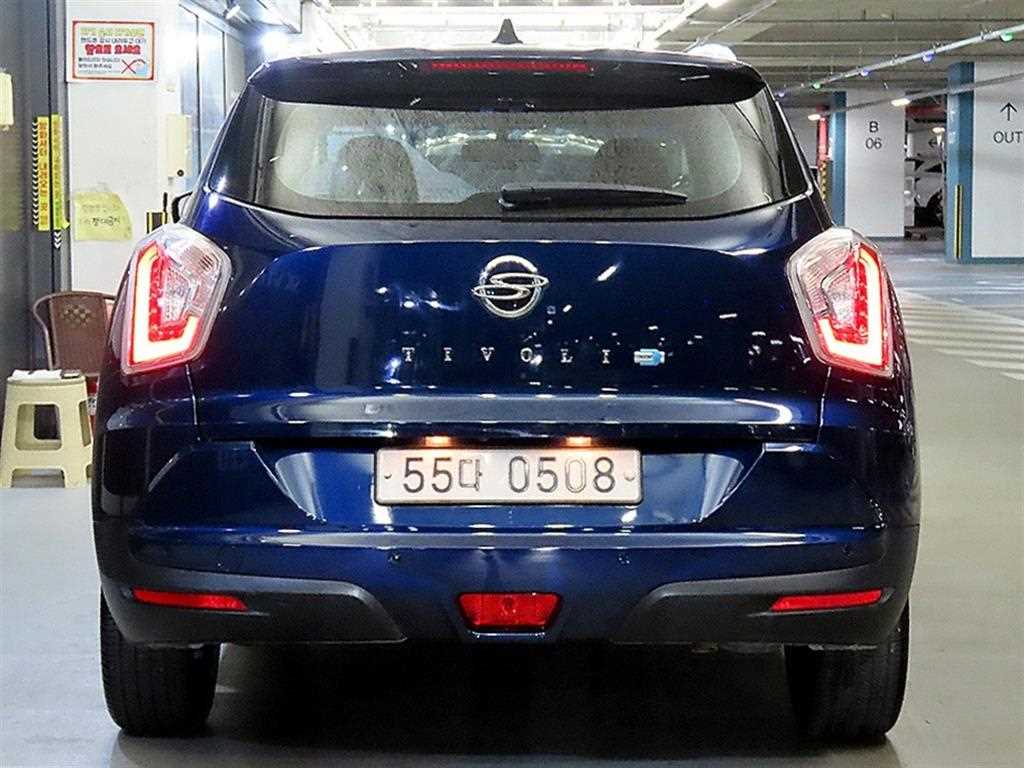 Ssangyong Tivoli - Vista 7