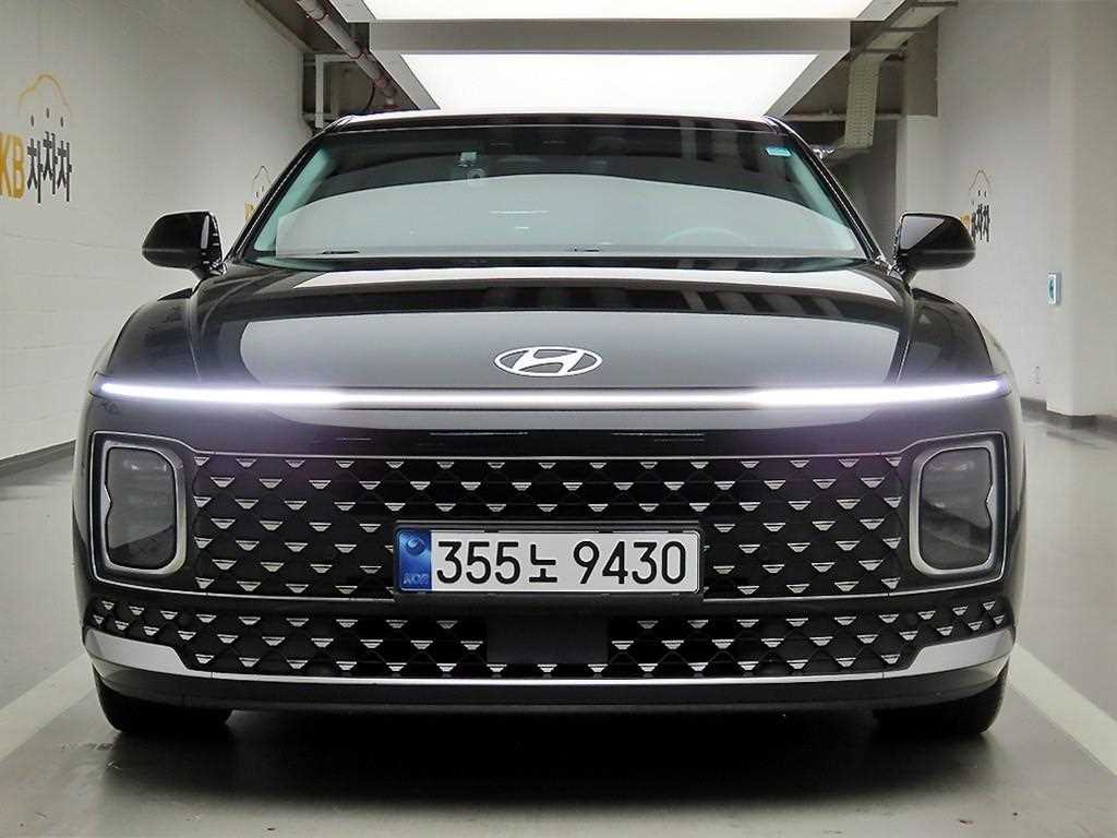 HYUNDAI Grandeur - Vista 2