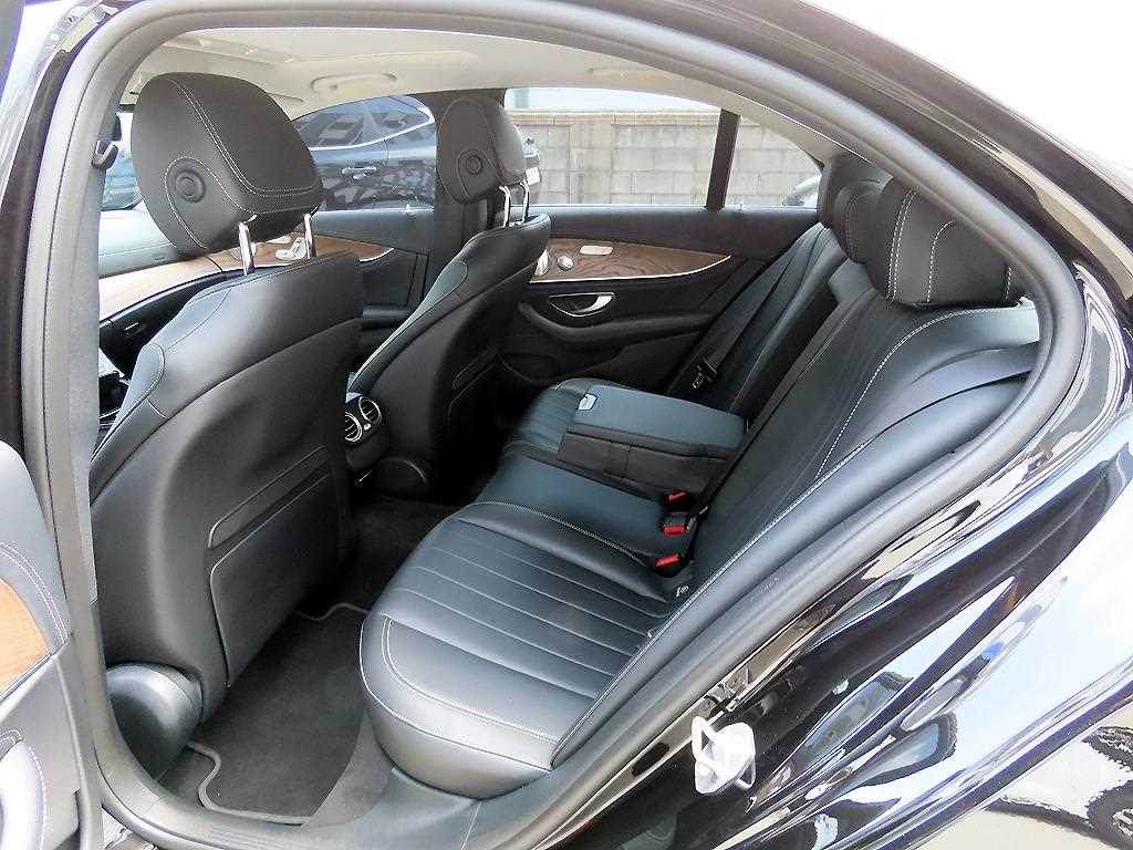 Mercedes Benz E class - Vista 8