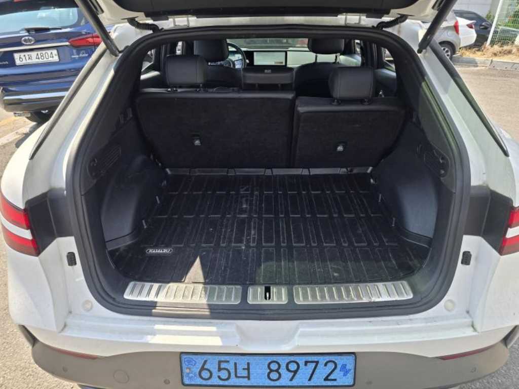 Genesis GV60 - Vista 7