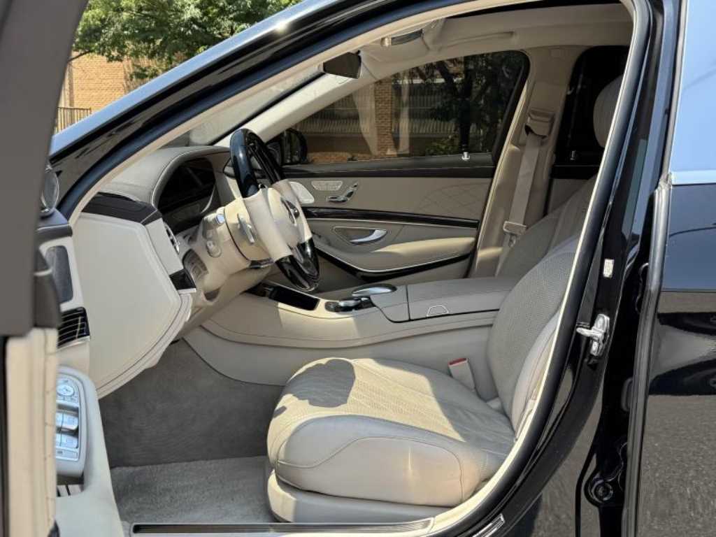 Mercedes Benz S Class - Vista 12
