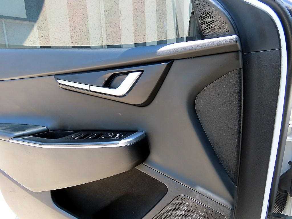 KIA EV6 2022 Blanco - Importación desde Corea - HF Imports Iquique - Foto 13