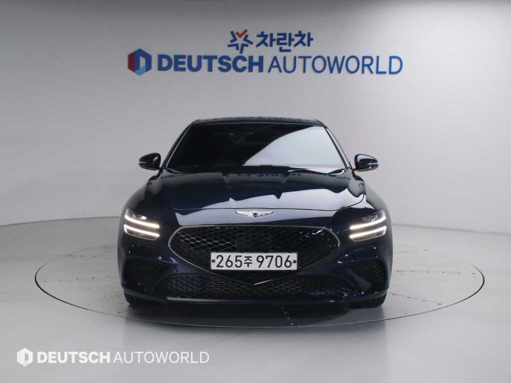 Genesis G70 - Vista 3