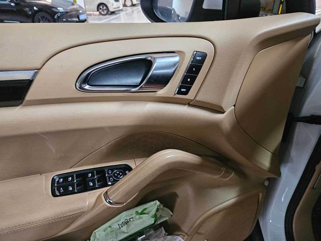 Porsche Cayenne - Vista 11