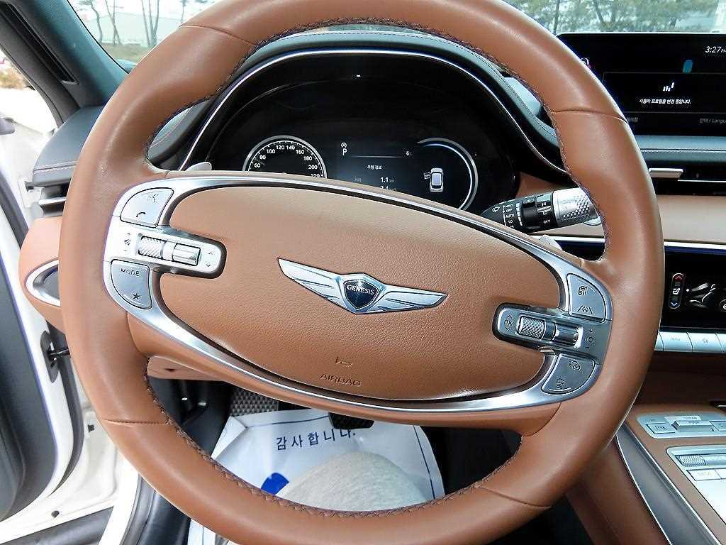 Genesis GV70 - Vista 10