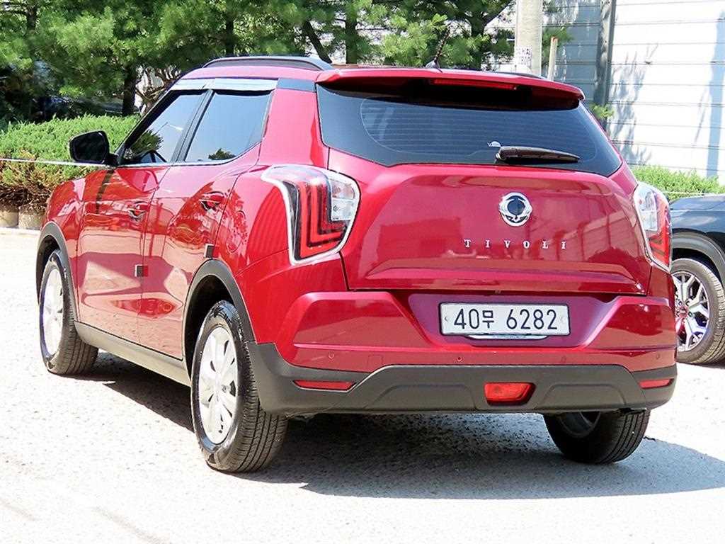 Ssangyong Tivoli - Vista 3