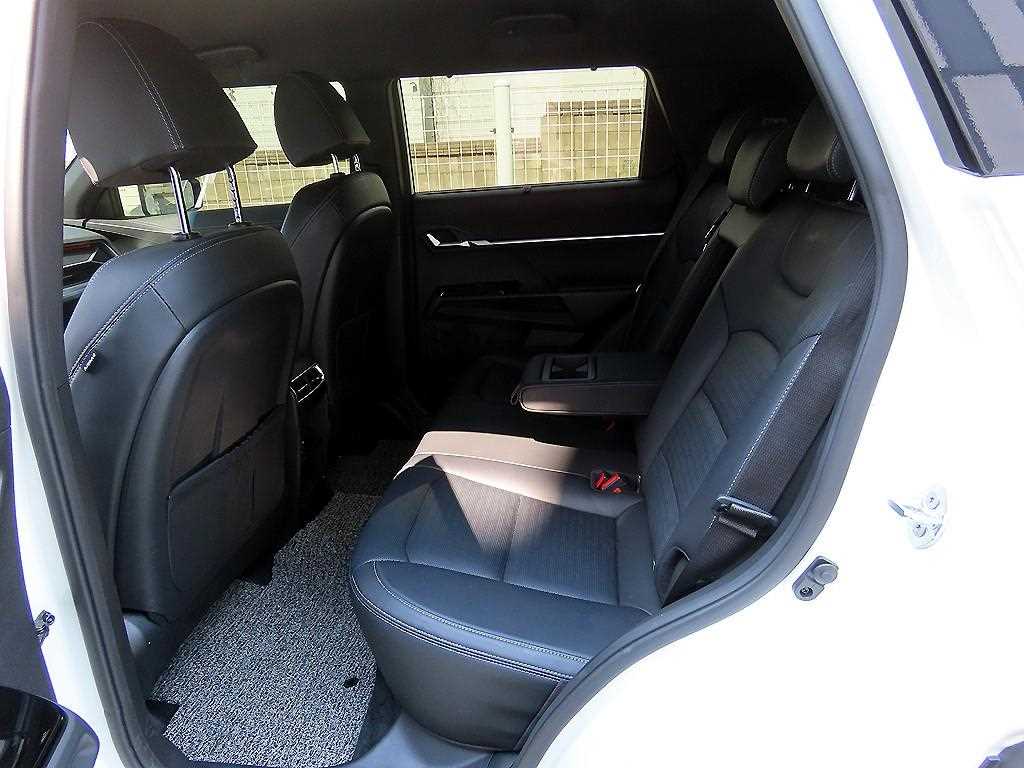 Ssangyong Torres - Vista 8