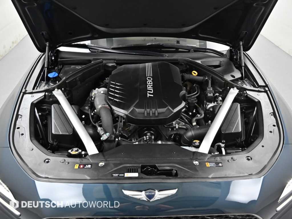 Genesis G70 - Vista 8