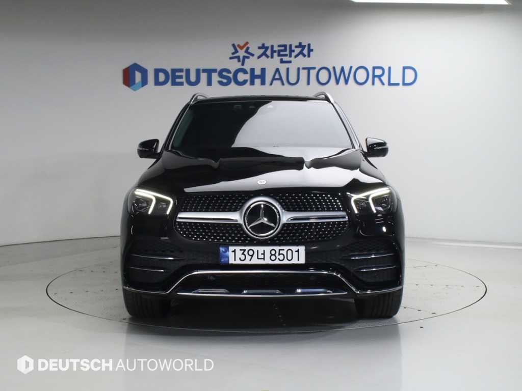 Mercedes Benz GLE Class - Vista 3