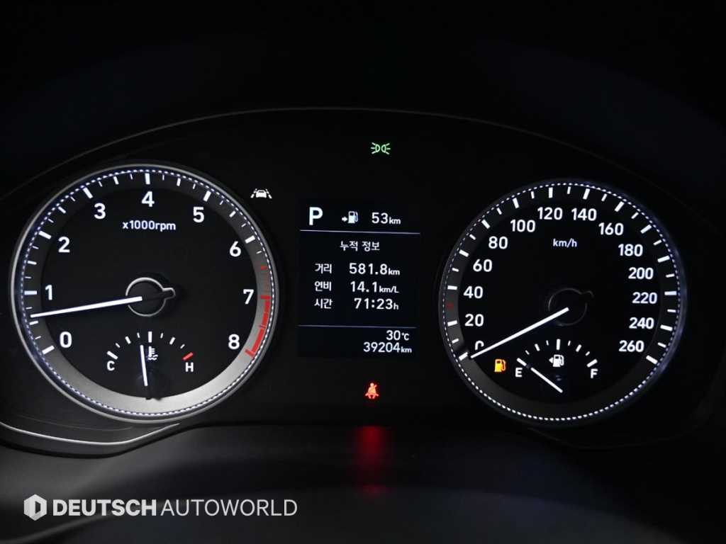 HYUNDAI Grandeur - Vista 10