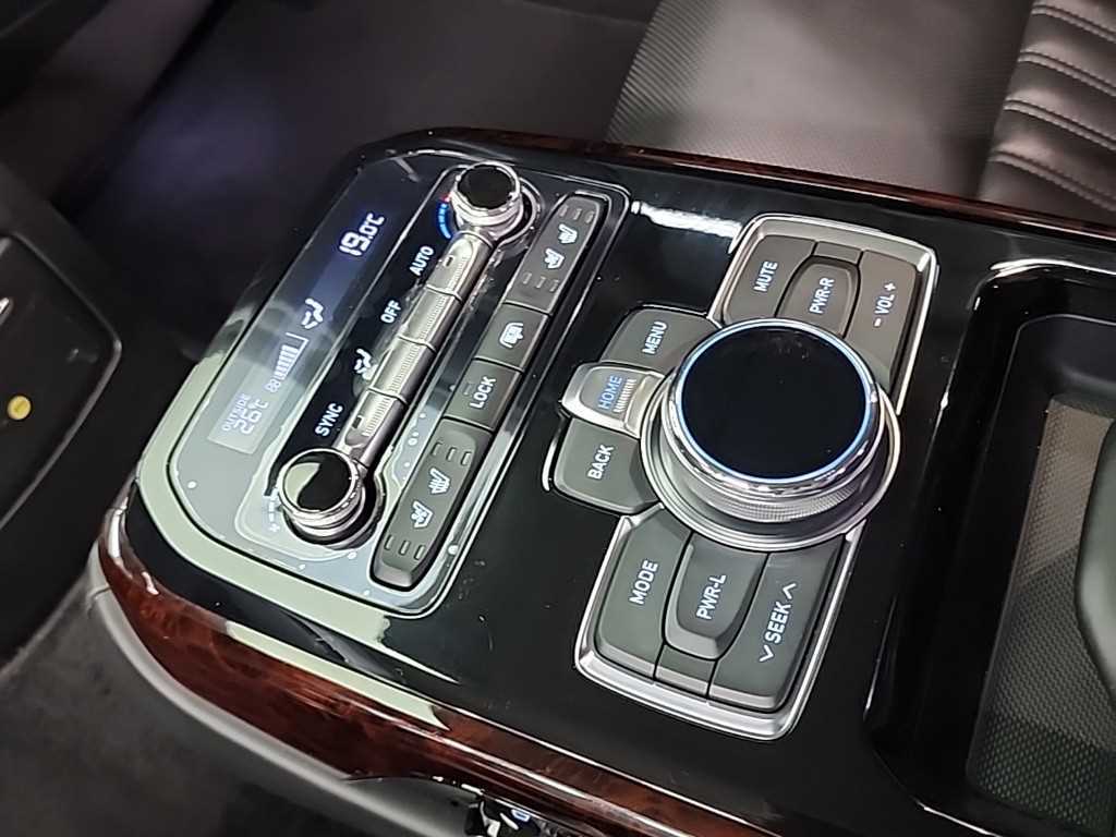 Genesis EQ900 2018 Negro - Importación desde Corea - HF Imports Iquique - Foto 16