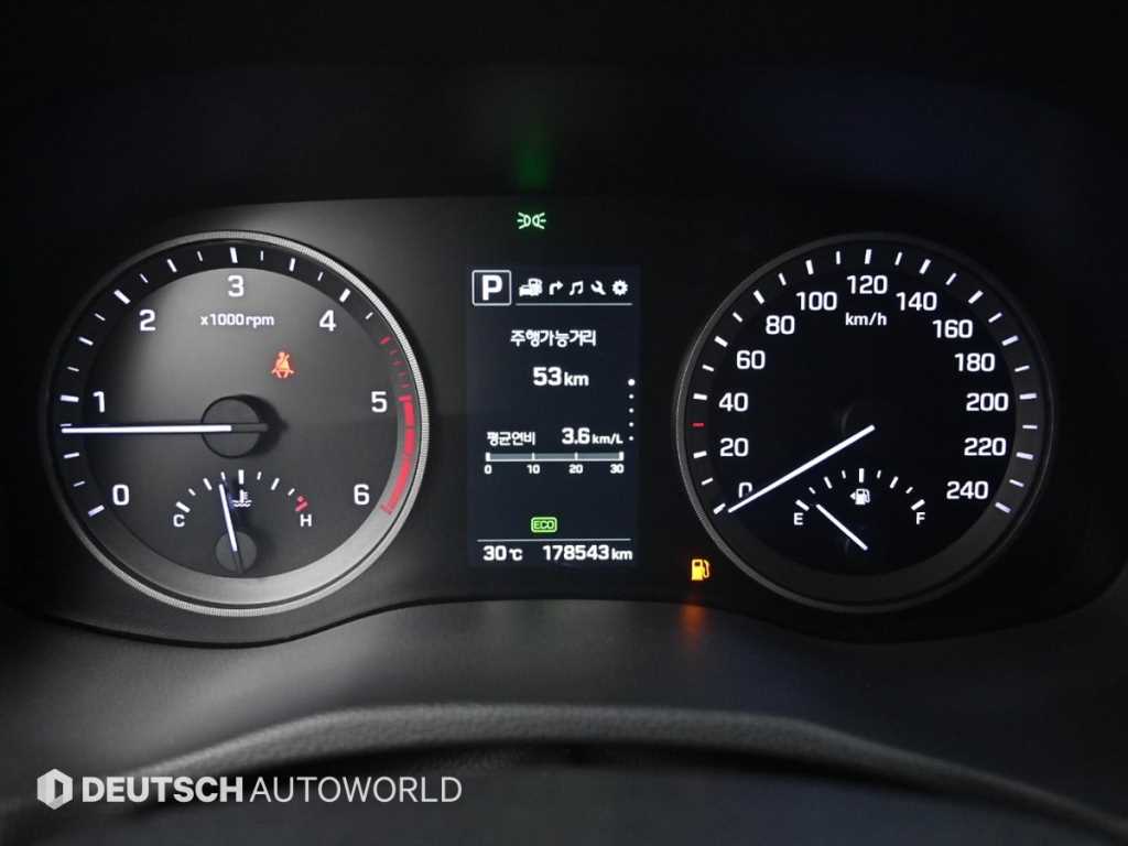 HYUNDAI Tucson - Vista 10