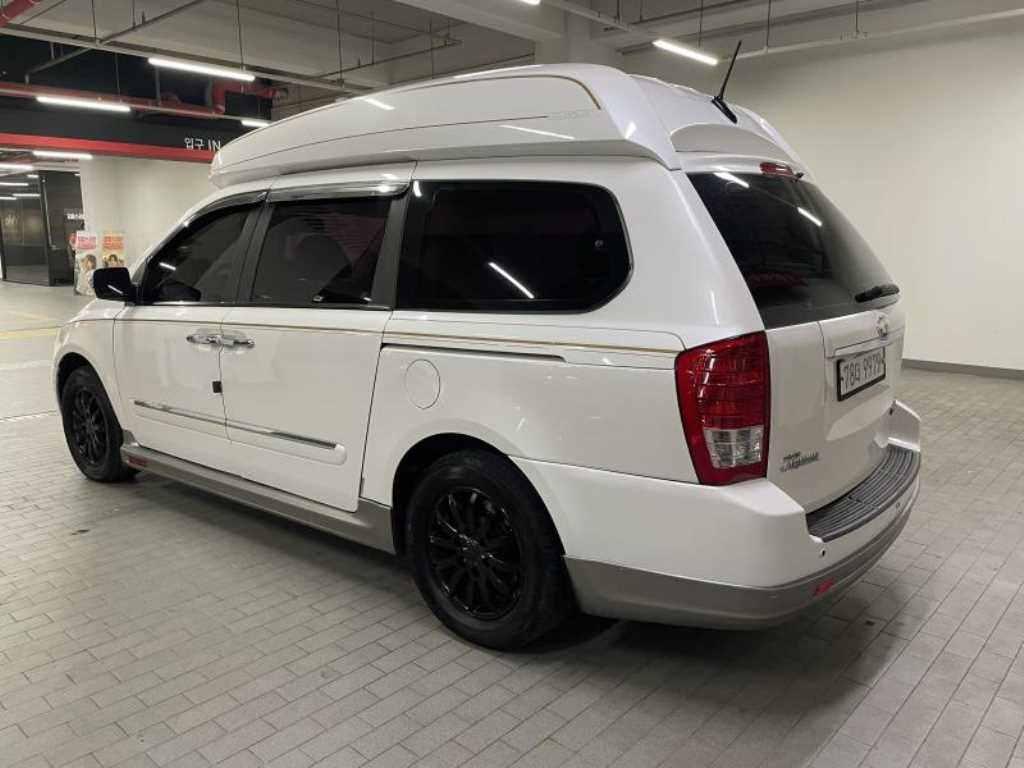KIA Carnival - Vista 6