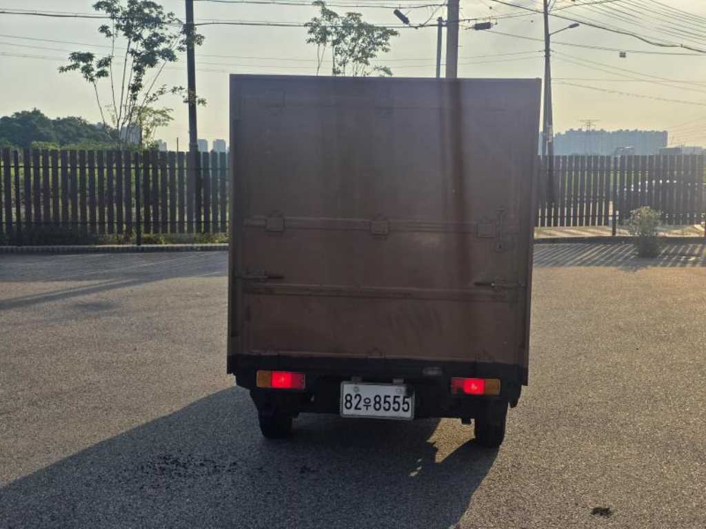 Small Truck Cargo (small) - Vista 8
