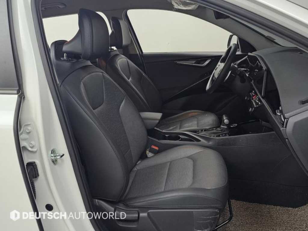 KIA Niro - Vista 12