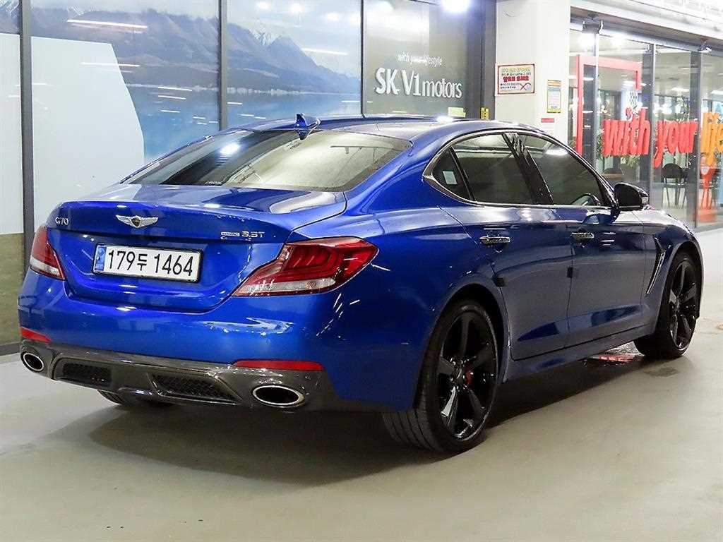 Genesis G70 - Vista 6