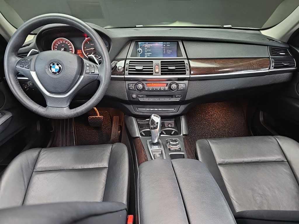 BMW X6 - Vista 9