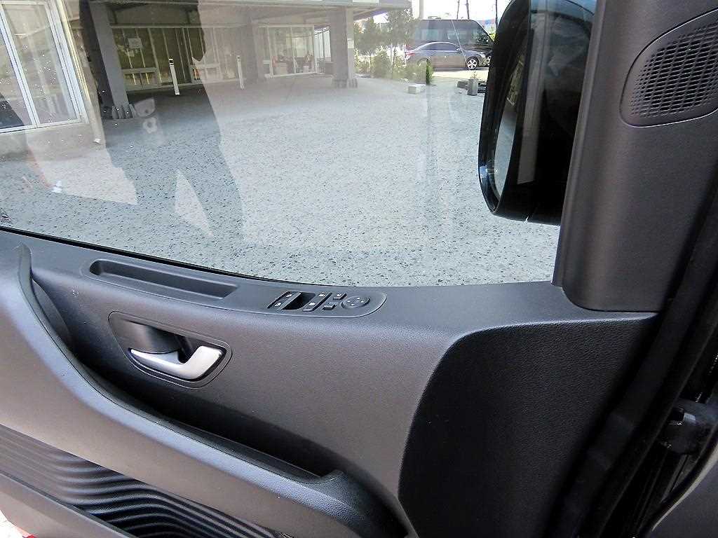 HYUNDAI Staria 2021 Gris - Importación desde Corea - HF Imports Iquique - Foto 13
