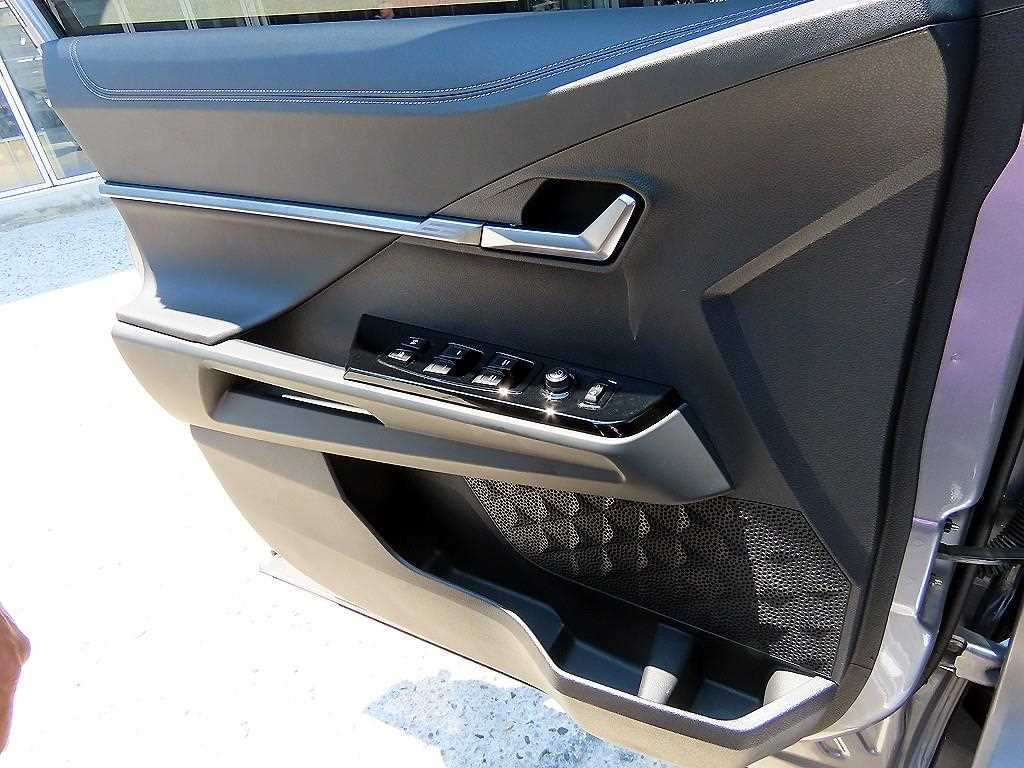 Ssangyong Torres 2023 Gris - Importación desde Corea - HF Imports Iquique - Foto 13