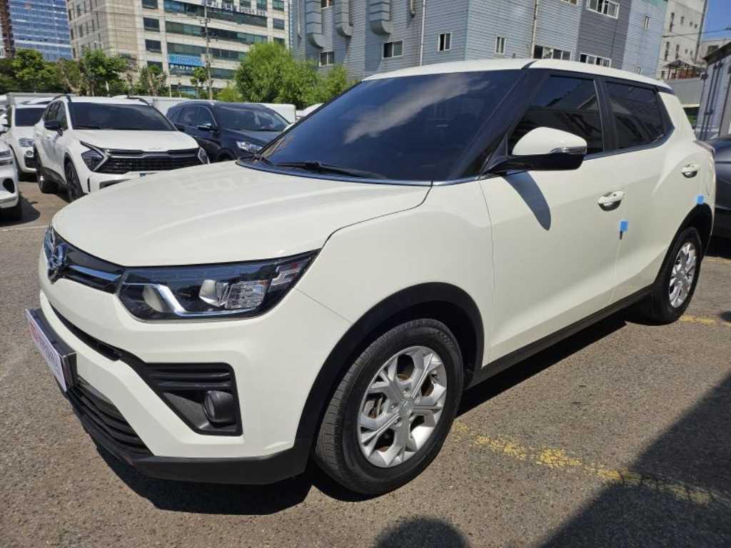 Ssangyong Tivoli - Vista 2