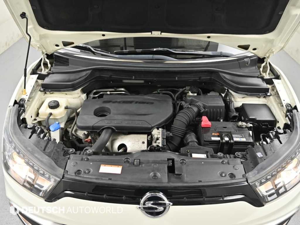 Ssangyong Tivoli - Vista 8