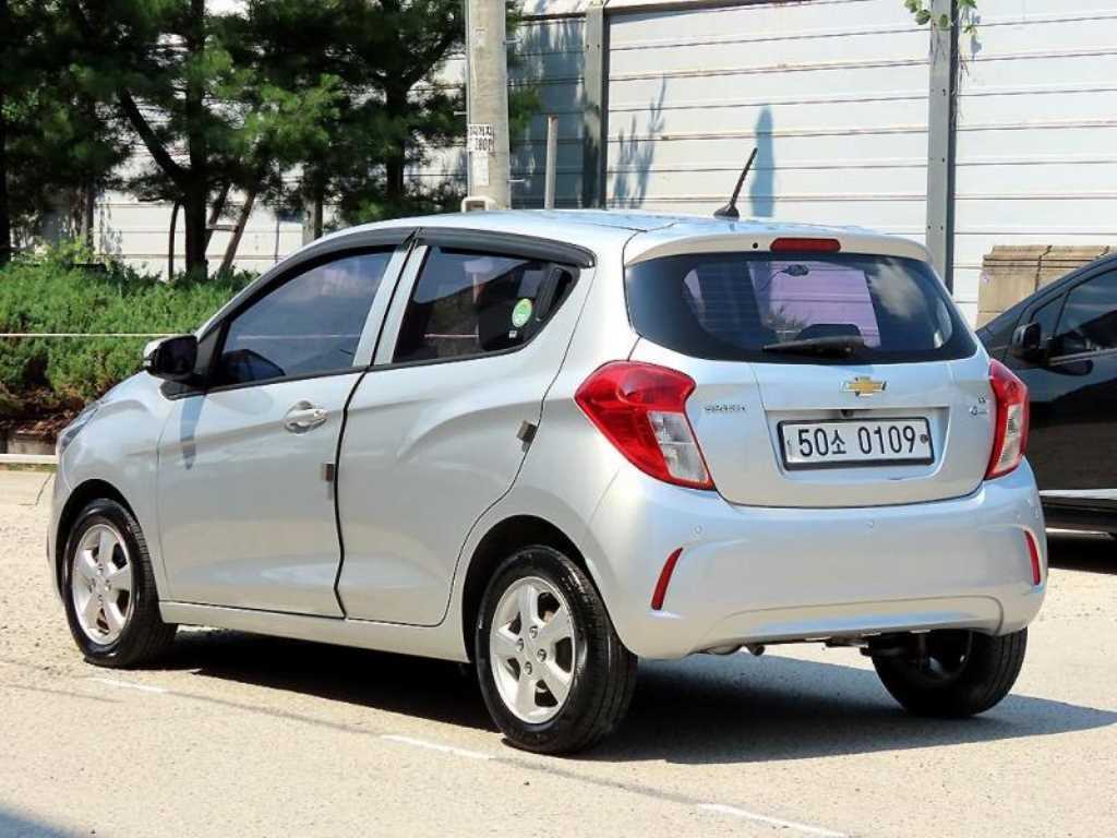 Chevrolet Spark - Vista 3