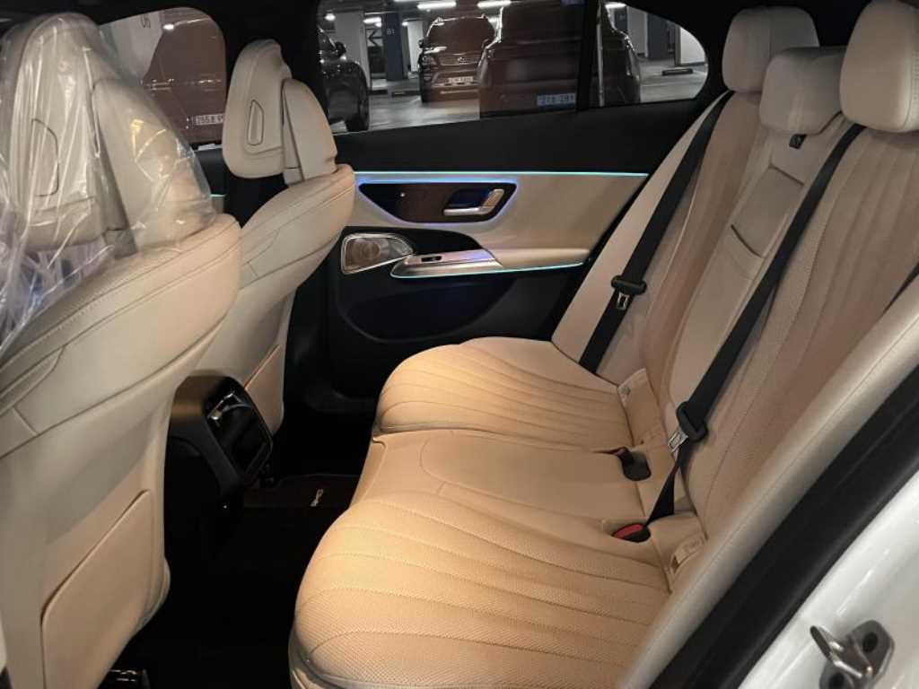 Mercedes Benz E class - Vista 9