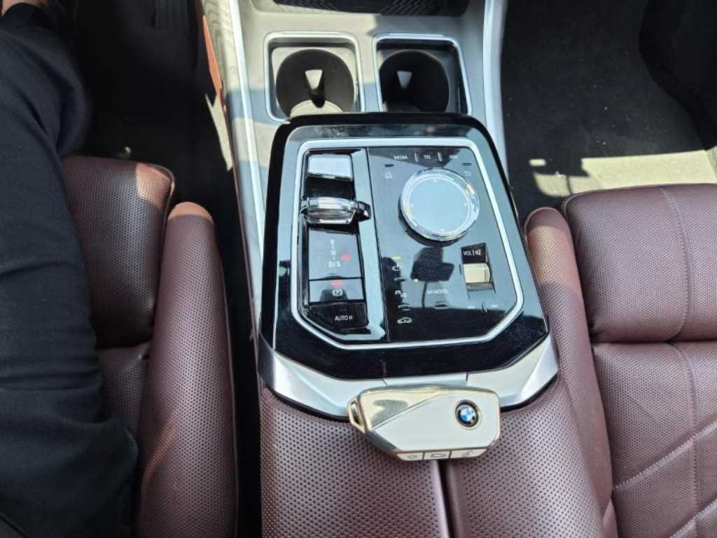 BMW 7 Series 2023 Gris - Importación desde Corea - HF Imports Iquique - Foto 18