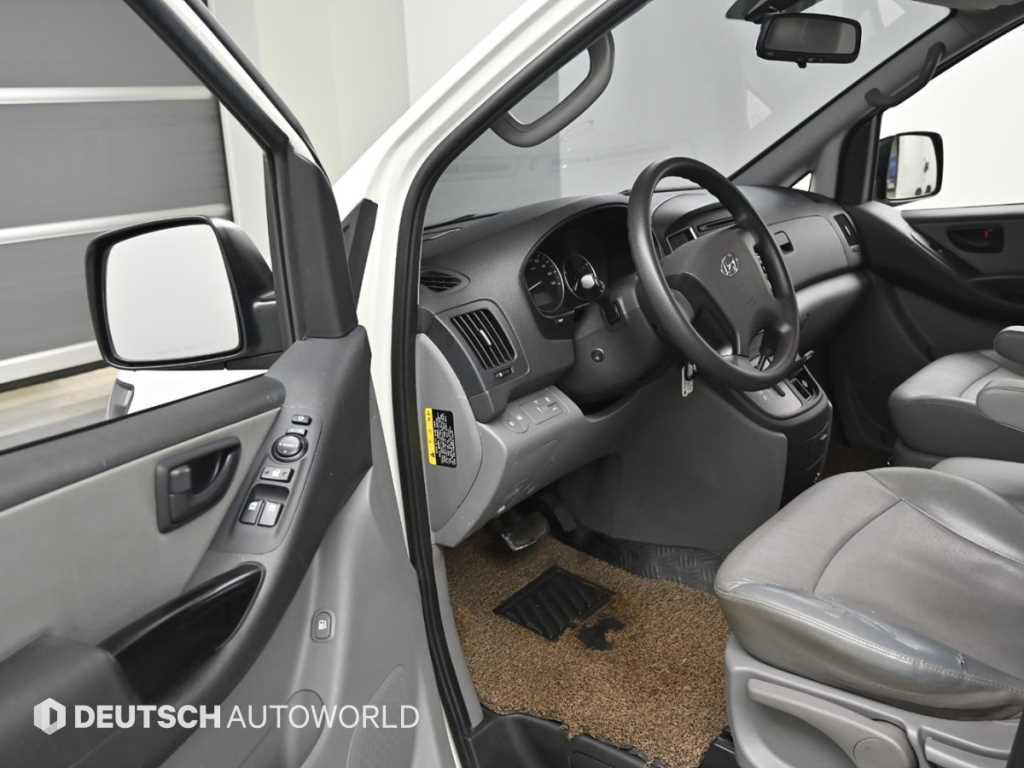HYUNDAI Starex 2020 Blanco - Importación desde Corea - HF Imports Iquique - Foto 13