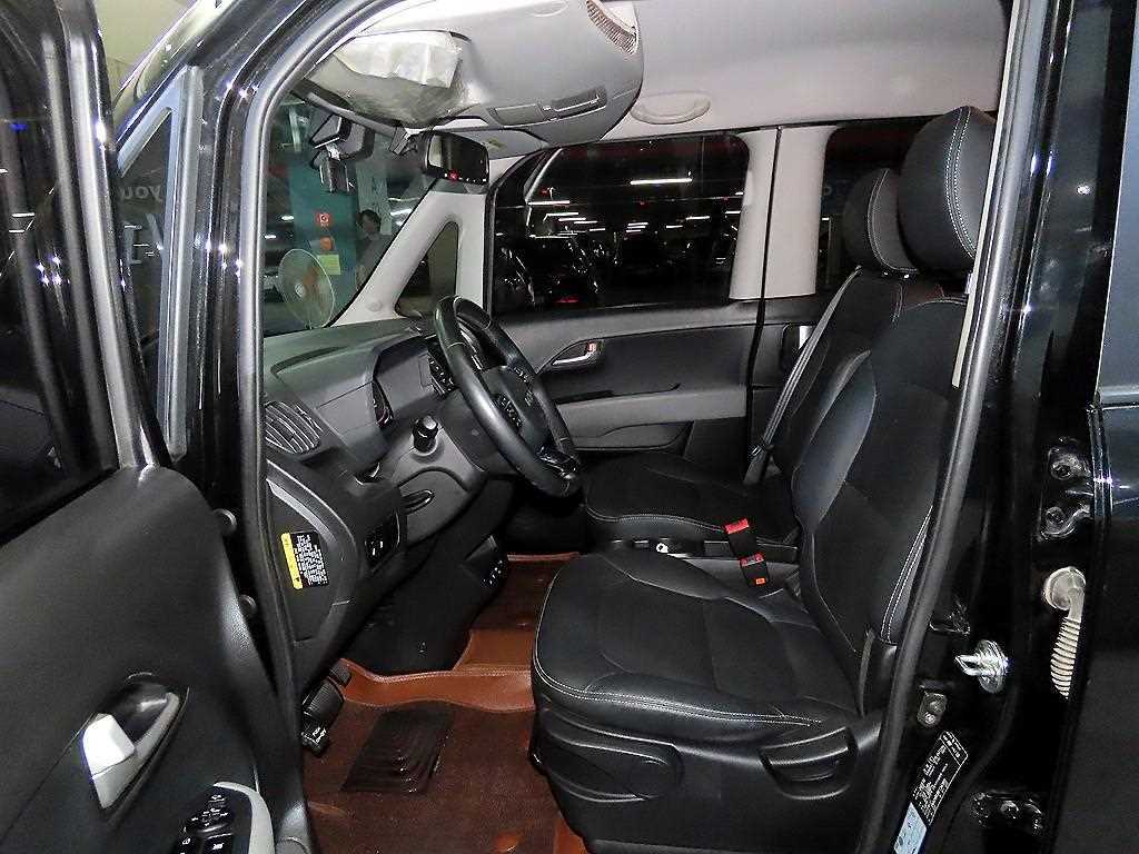 KIA Ray - Vista 8