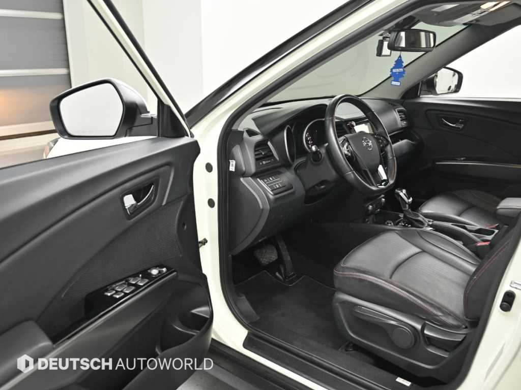 Ssangyong Tivoli 2019 Blanco - Importación desde Corea - HF Imports Iquique - Foto 13