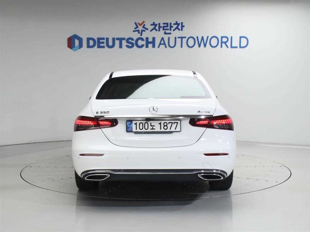 Mercedes Benz E class - Vista 6