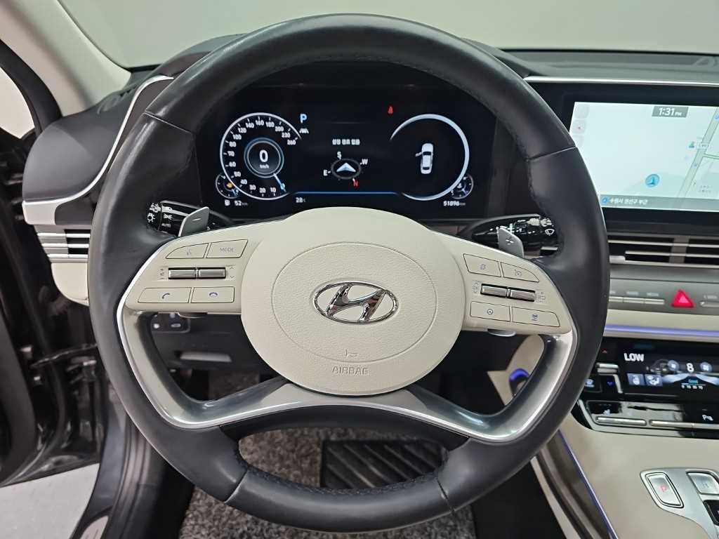 HYUNDAI Grandeur - Vista 12