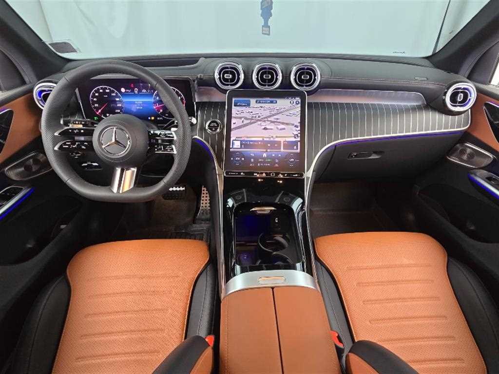 Mercedes Benz GLC Class - Vista 9